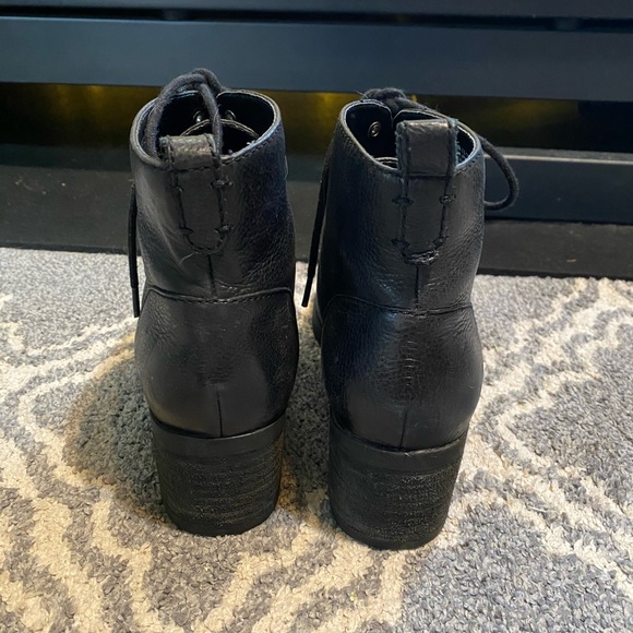 Tara M. Gianna lace up boot - Picture 6 of 8